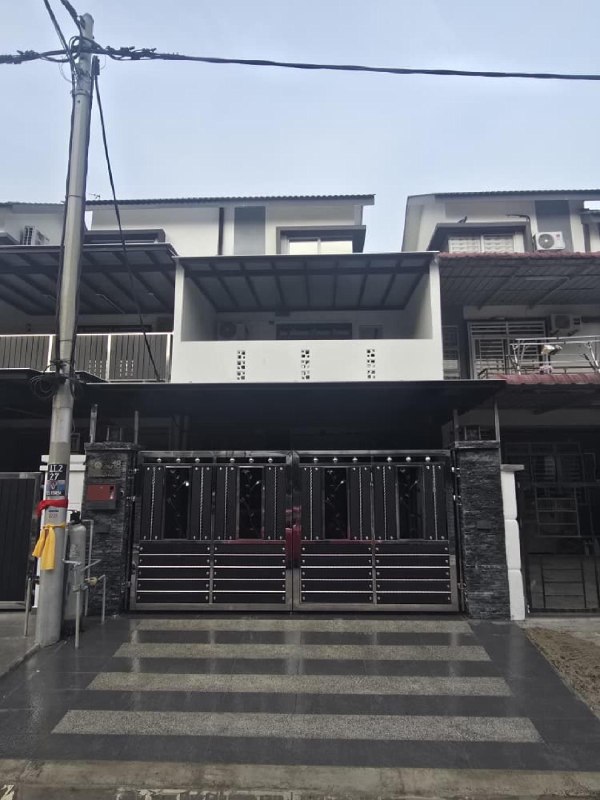 TWO AND HALF STOREY HOUSE JALAN TIONG 2 TAMAN SCIENTEX PASIR GUDANG